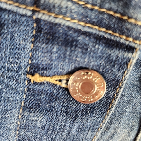 Guess Distressed Denim Vest Medium Blue Wash Button Front Studded Patches Size M - Picture 10 of 16